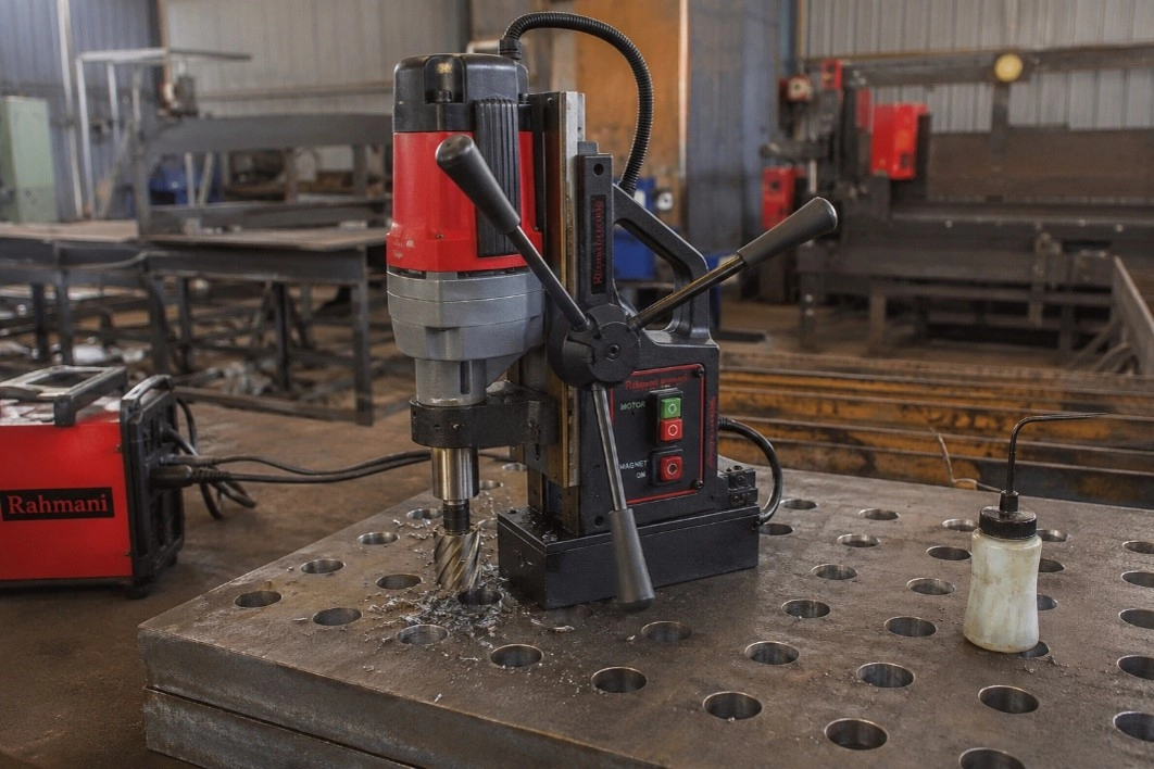 How Batch Drilling of Metal Parts Is Done with a Magnetic Drill